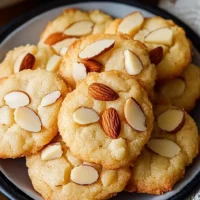 Buttery Almond Cookies