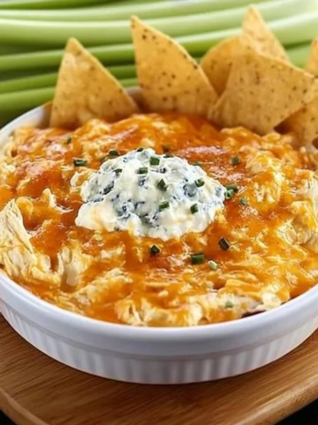 Buffalo Chicken Dip (Crock Pot)